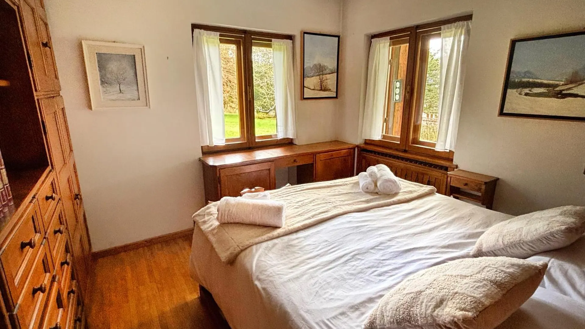 Large Central Flat, 5Min To Sky Slopes, Garage Cortina d'Ampezzo Italy