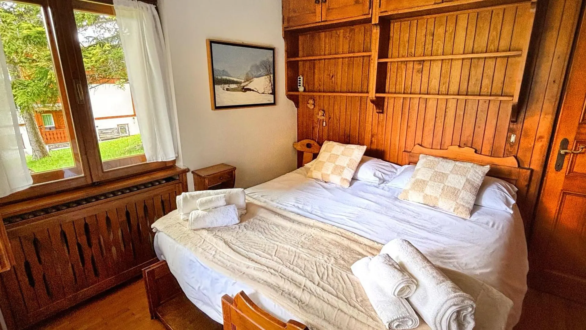 Large Central Flat, 5Min To Sky Slopes, Garage Cortina d'Ampezzo Apartment